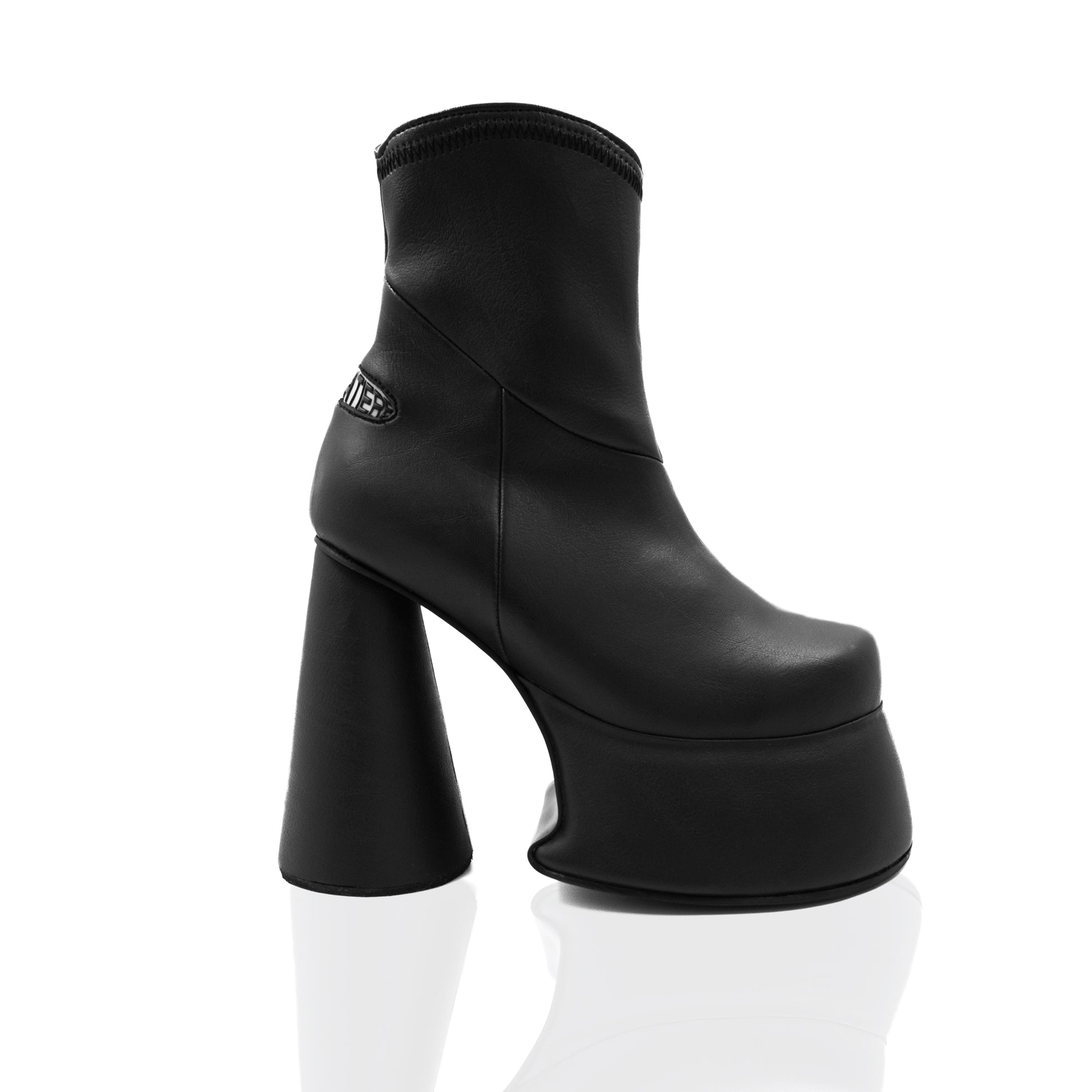 TRANSMUTABLE BOOTS (8555780538599)