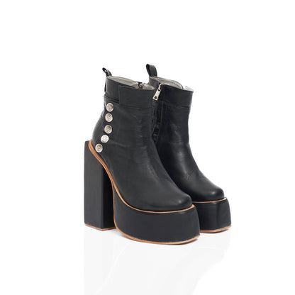 CLASH BOOTS (6128703013031)