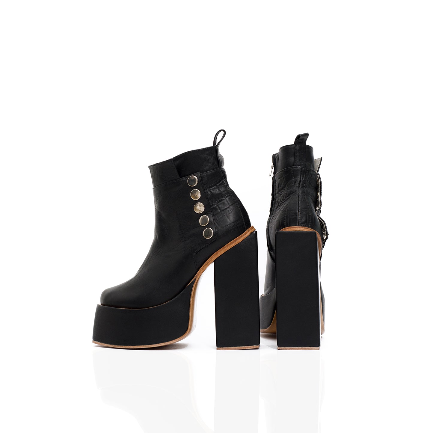 CLASH BOOTS (6128703013031)