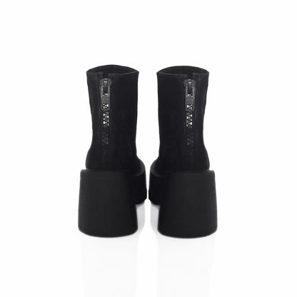 ULTRA BOOTS (6128701833383)